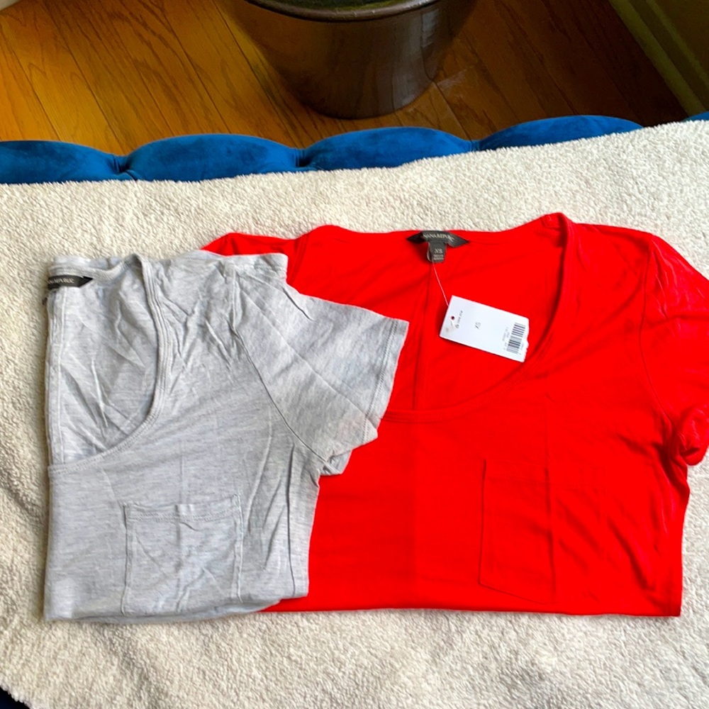 Bundle-Two Banana Republic Pocket-T-Size XS